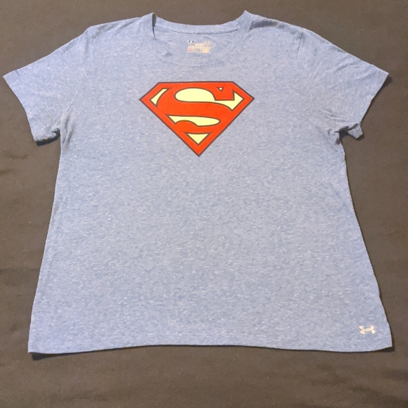 Superman-Under Armour women's top - Picture 3 of 6